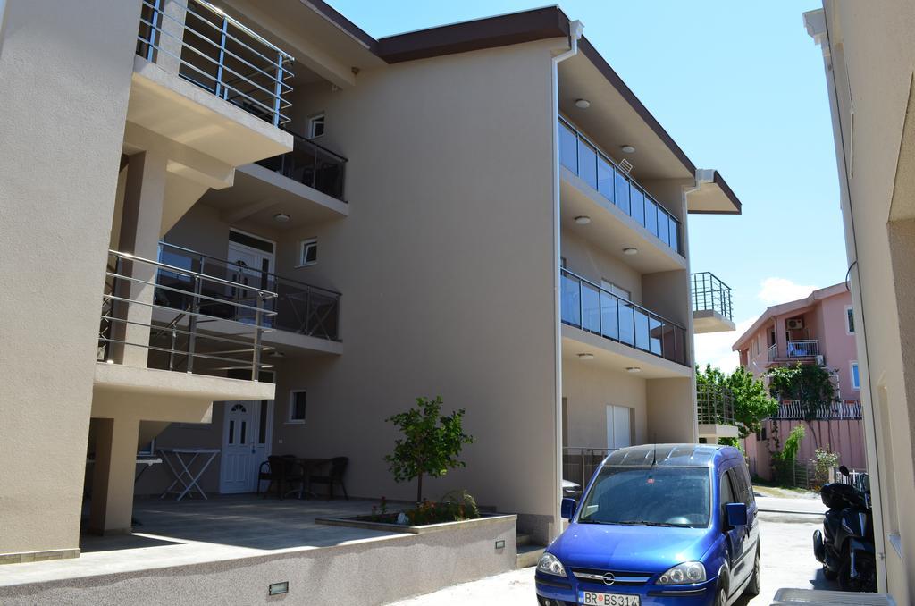 Apartments Md Lux 2 Sutomore Eksteriør bilde