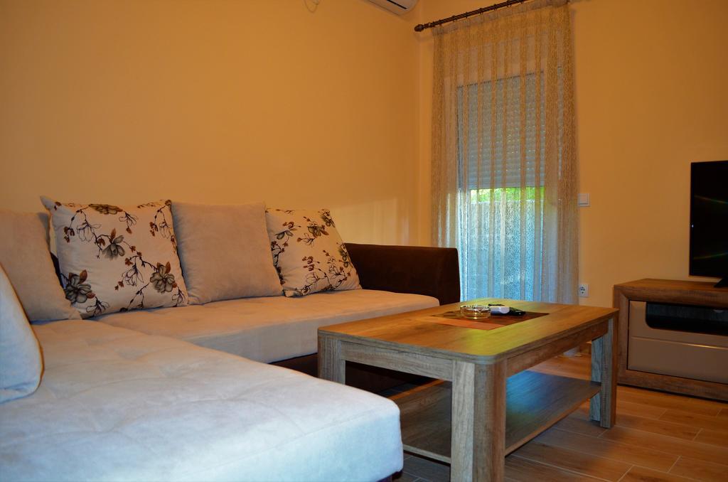 Apartments Md Lux 2 Sutomore Eksteriør bilde
